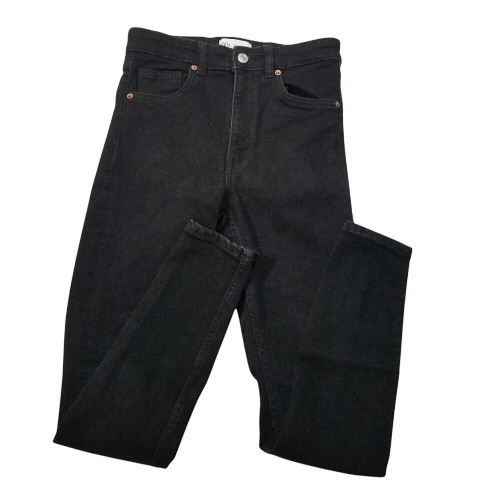 Zara cropped Jean's‎ sz 6